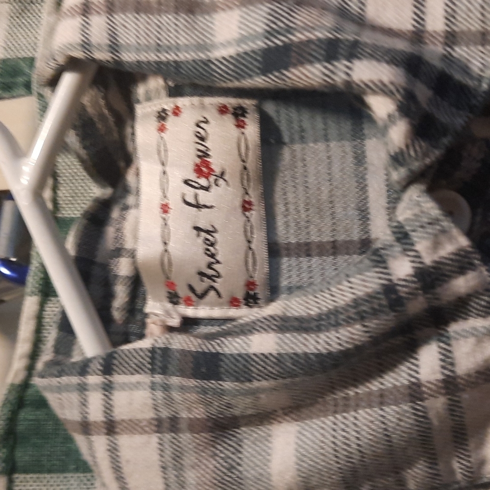 STREET FLOWER DRESS SHIRT ( CHILD SIZE) - Picture 2 of 6